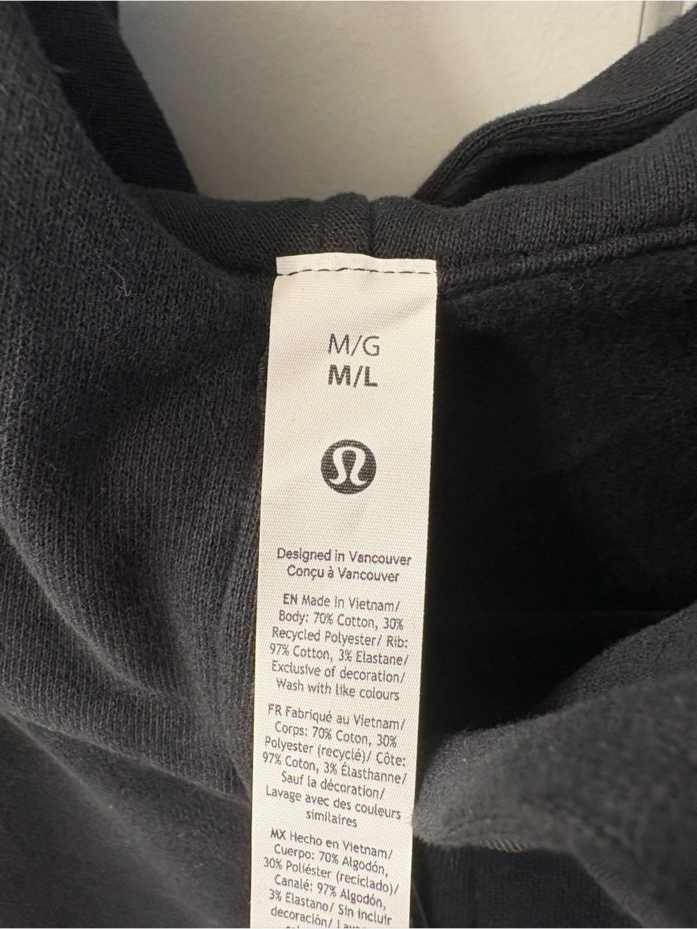 New! Lululemon x NFL Black Scuba Sweatshirt - Picture 4 of 7